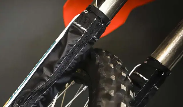 AC Z-Mud Fork Gaiters Red 