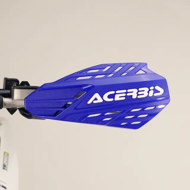 AC Handguard Linear Vented Blue/White 
