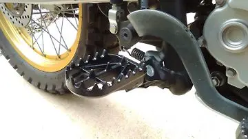 DRC Wide Fotpinner 50/5mm lav - Yamaha YZ/WR250F/450, YZ125/250 '99- 