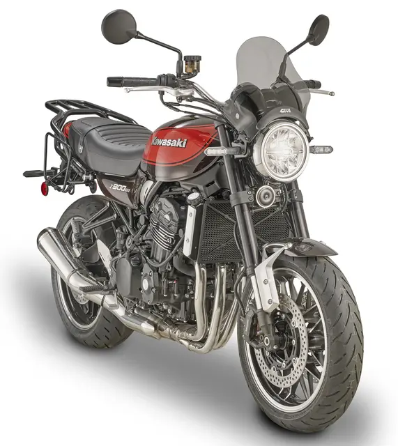 Givi A210 Universal Vindskjerm - Smoke 36.5 x 35 cm, monteringskit 