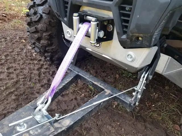 Vinsjstropp for løfting av plog 500 kg kapasitet 