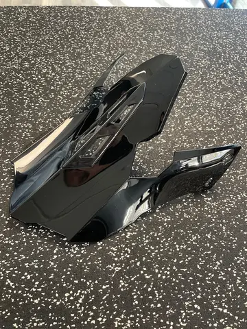 Just1 J12 Skygge, Sort Blank