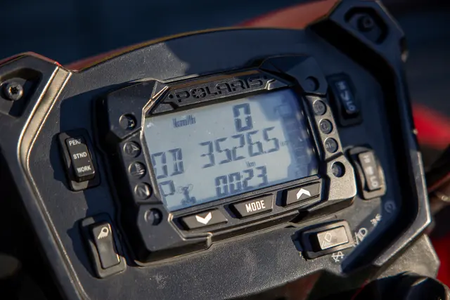 Polaris Sportsman XP1000 2018 Rød, 60 km/t, gått 3526 km / 329 timer 