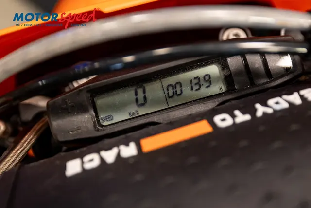KTM 250 EXC-F SIX DAYS 2025 VBKEXA402SM168069 Km.stand: 392 / 14T 