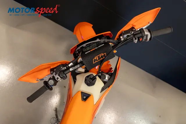 KTM 250 EXC-F SIX DAYS 2025 VBKEXA402SM168069 Km.stand: 392 / 14T 