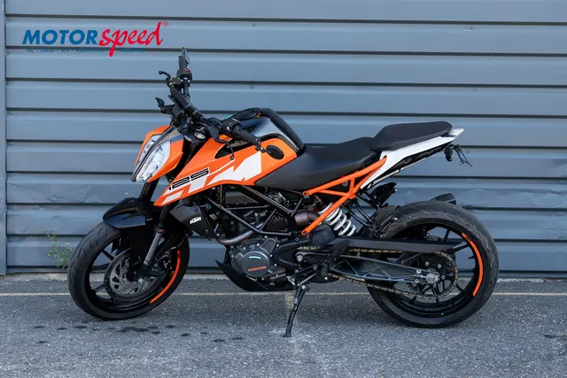 KTM 125 Duke 2019 (reg 2020) Gått 23731 km 