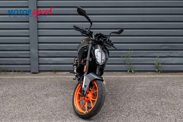 KTM 125 Duke 2021 Gått 12442 km 