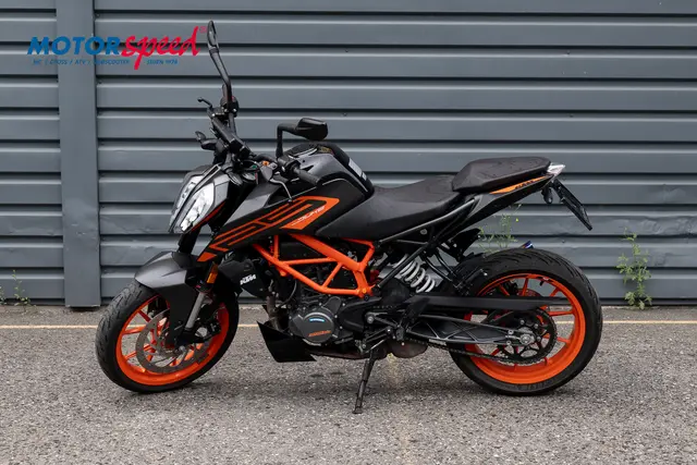 KTM 125 Duke 2021 Gått 12442 km 