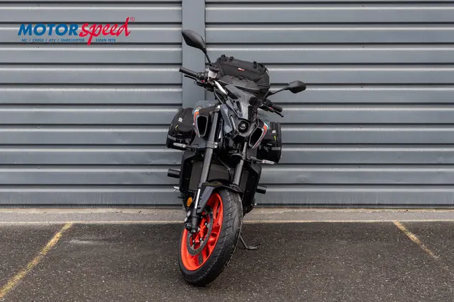 Yamaha MT-09 2021 Power Grey, gått 16419 km 