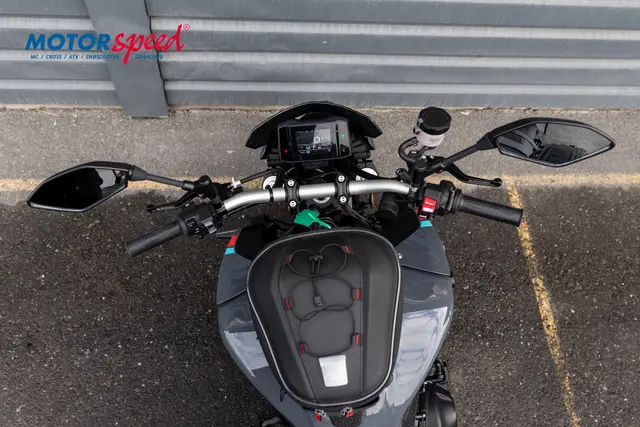 Yamaha MT-09 2021 Power Grey, gått 16419 km 