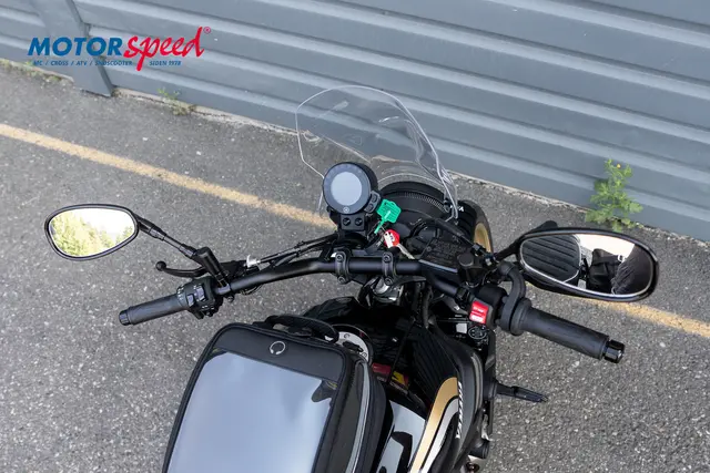 Yamaha XSR 700 Legacy -2022 5082km 