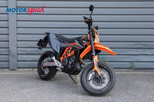 KTM 690 SMC-R 2022/2023 9132km 