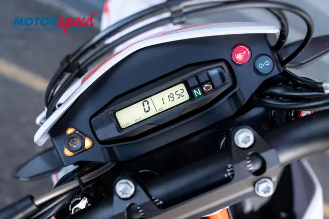 KTM 690 SMC R 2023 Gått 11951 km 