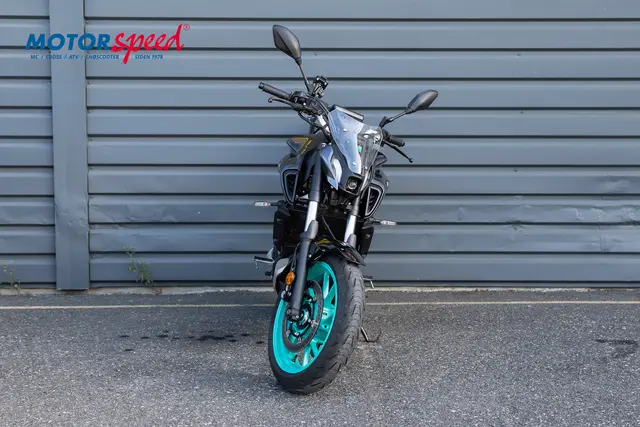 Yamaha MT-07 2024 Midnight Cyan, gått 9880 km 