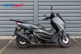 Yamaha N-max 155 2024 Power Grey, gått 7575 km