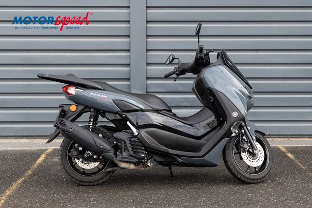 Yamaha N-max 155 2024 Power Grey, gått 7575 km 
