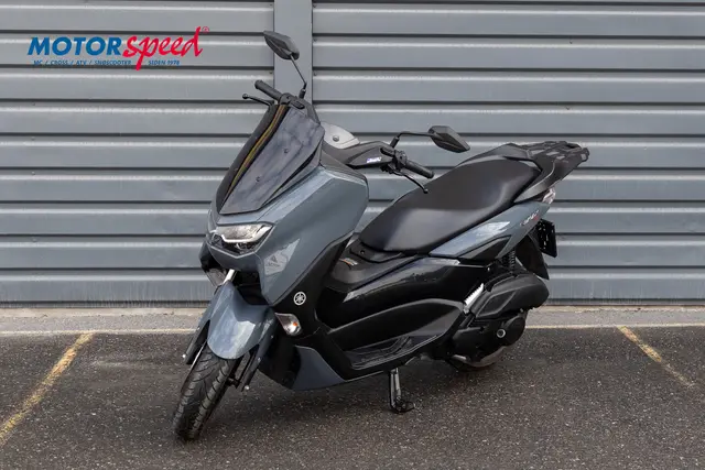 Yamaha N-max 155 2024 Power Grey, gått 7575 km 