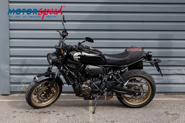 Yamaha XSR Svart 2025/22 4946km 