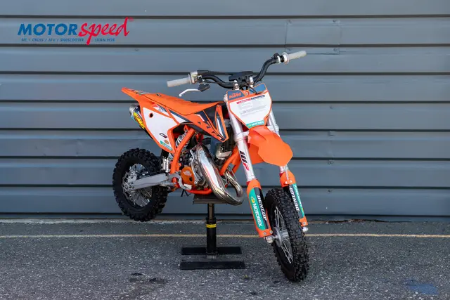 KTM 50 SX FACTORY EDITION 2023 Gått ca 15 timer ( timeteller 2,3t) 