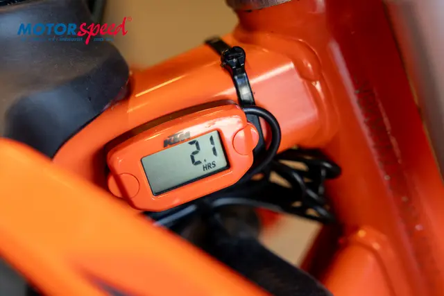 KTM 50 SX FACTORY EDITION 2023 Gått ca 15 timer ( timeteller 2,3t) 