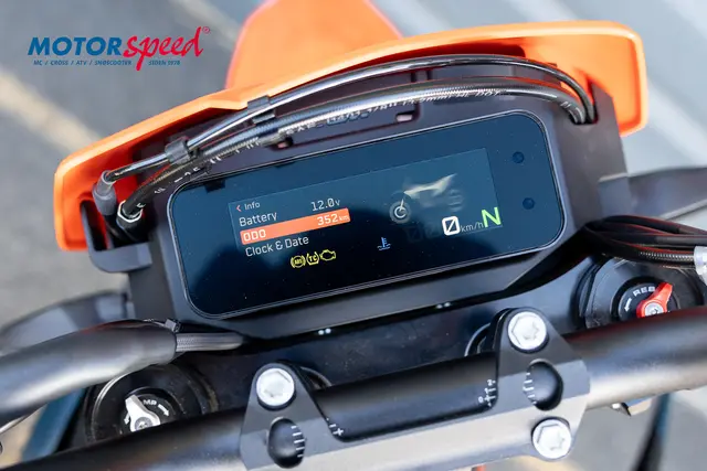 KTM 690 SMC R 2026 Demo Km stand: 352 pr 19.08.26 