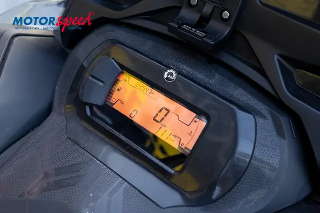 Lynx Commander 900 LTD 2022 Grå/sort 12255 km 