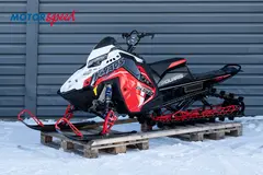 Polaris 850 RMK KHAOS 155 SLASH 2023 Rød/hvit, gått 197 km