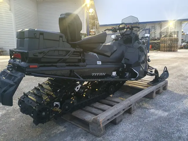 Polaris Titan Adventure S4 155 2023 Demo,gått 2168 km / 162 t pr 01.10.25 