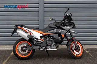 KTM 890 SMT 2024