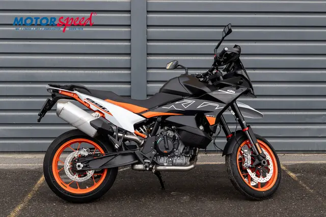 KTM 890 SMT 2024 