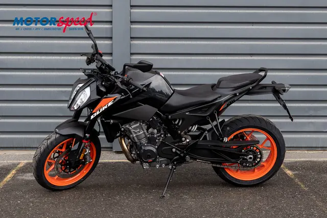 KTM 790 DUKE L 2026 Svart 