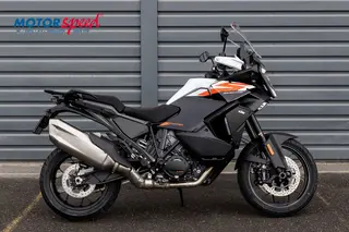 KTM 1390 Super Adventure S 2026 Sort