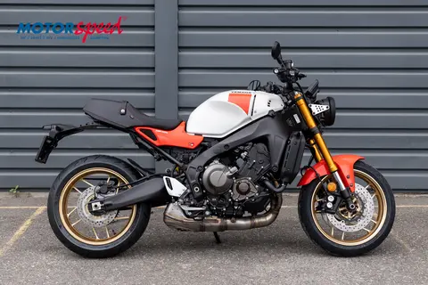 Yamaha XSR 900 2025 Legend Red
