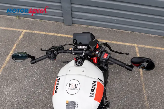 Yamaha XSR 900 2025 Legend Red 