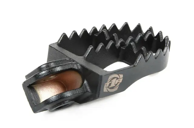 Torc1 Voltage Fotpinnar Stål SVART Suzuk i 10-17 RM-Z450 10-18 RM-Z250 