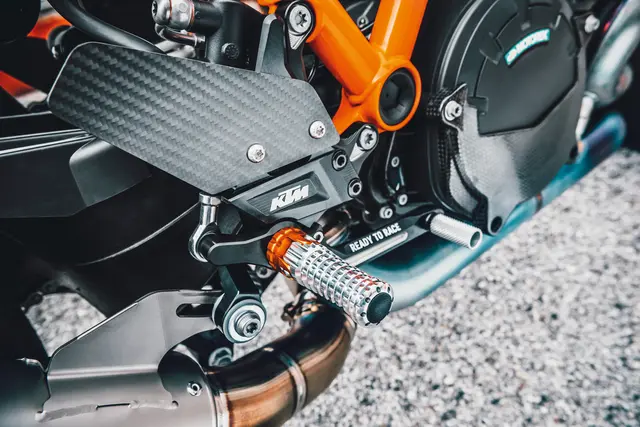 KTM Factory Footpeg System Fothvilersett