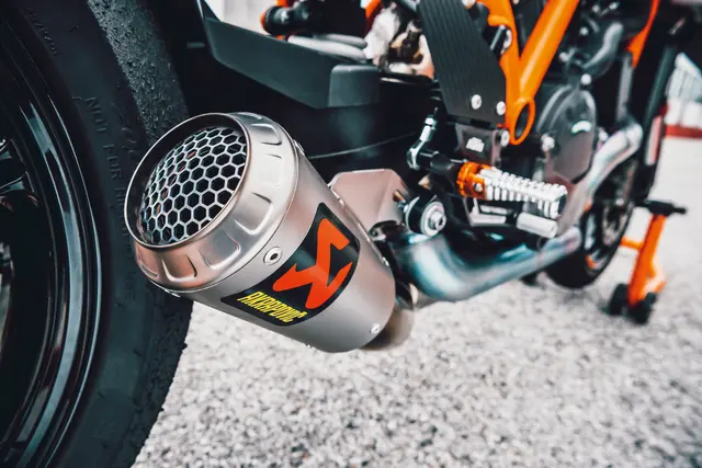 Akrapovic Evolution Lyddempersett KTM 1290 Super Duke R 
