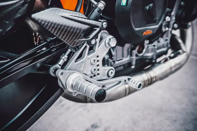 KTM Factory Footpeg System Fothvilersett