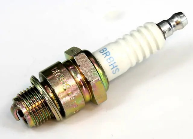NGK Tennplugg BR8HS