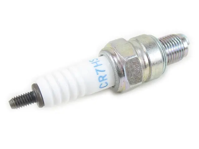 NGK Tennplugg CR7HSA