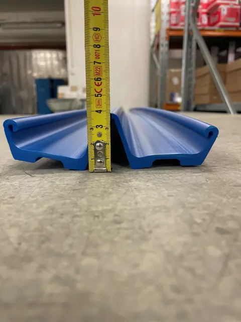 Plastbelegg Ski for mellom/stor Kjelke Blå, Lengde 180cm, 14 cm bredde 