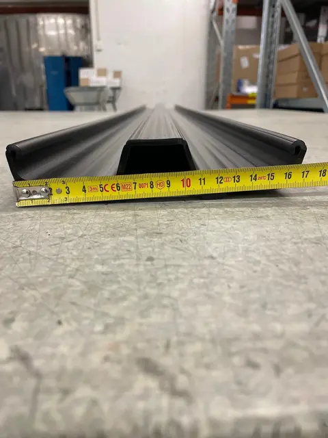 Plastbelegg SVB M/S Kjelke - Sort (Bred) 180cm, leveres enkeltvis 