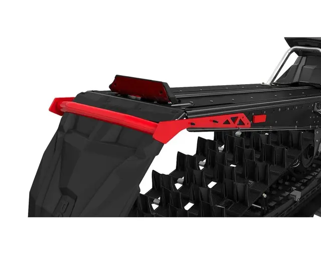Polaris Extreme 442cm Rød, Forsterket bakre støtfanger 