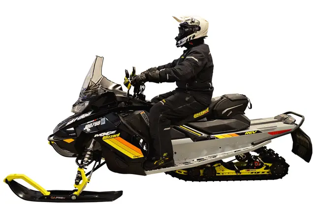 Cobra Vindrute Ski-Doo Gen4  Medium Høy 20"Høy klar m/graphics 