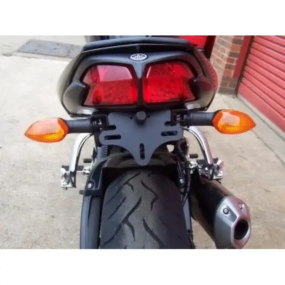 R&G Skiltholder, Yamaha FZ-1 2006- 