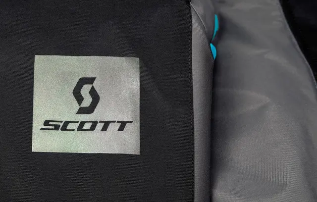 Scott XT-S Damejakke - Sort/Blå, L Teknisk skalljakke for aktive damer 