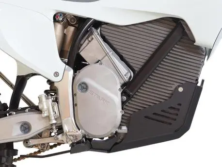 AXP Bukplate STARK Varg Sort AXP Stark Varg 23-> 