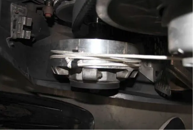 Nødstarter Ski-Doo m/startsnor Kan brukes på alle modeller - cirka 2,3m 