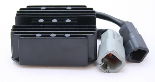 SledTech Voltregulator BRP - 515175968 Boltav.70 mm, Dimensjon D33xH80xL90 mm 