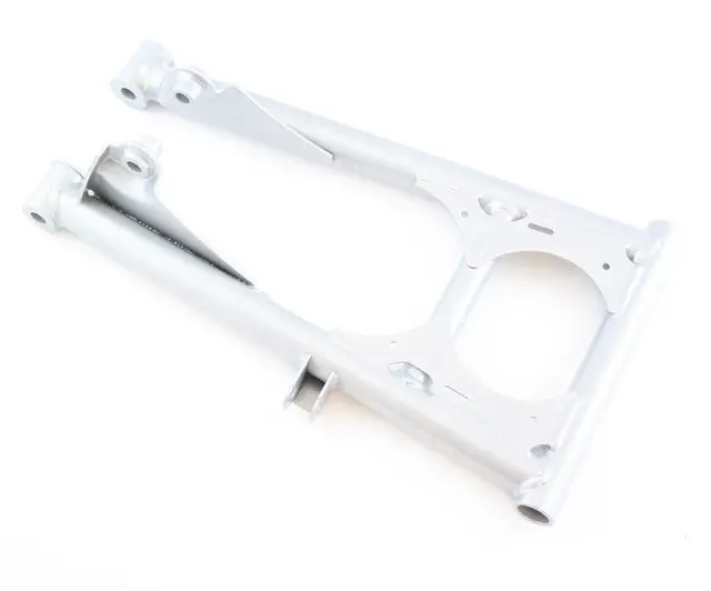 A-Arm - Yamaha, Nedre Høyre - Sølv OEM: 8FW235800000 mm. 